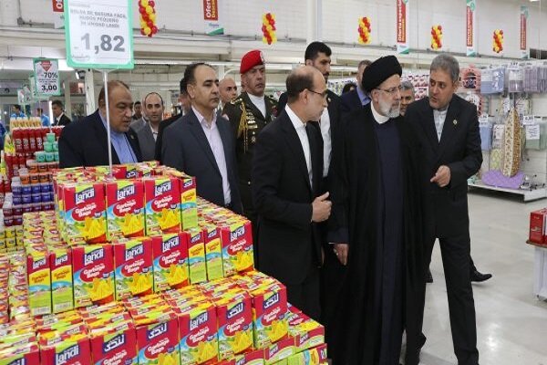 رئیس جمهور از فروشگاه ایرانی «مگاسیس» در کاراکاس بازدید کرد