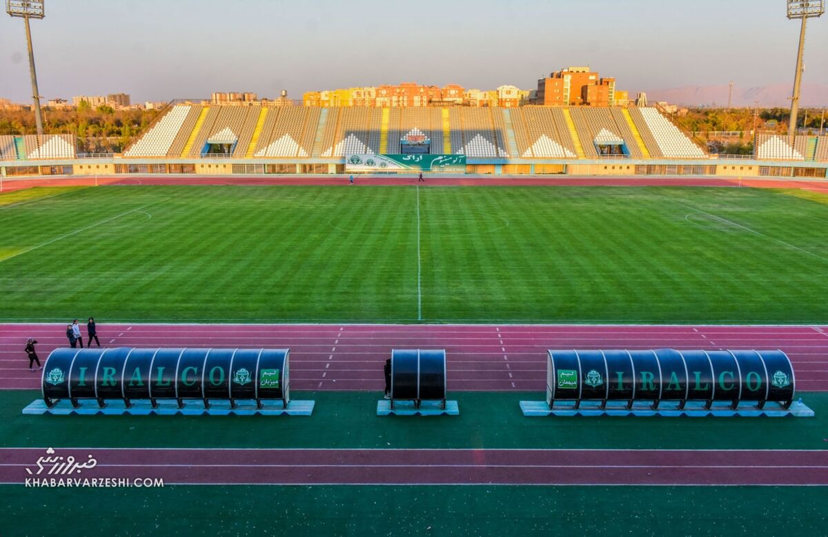 پرسش مجری ورزشی شبکه سه از فدراسیون فوتبال و سازمان لیگ؛ اجاره زمین برای دربی، چرا دو میلیارد؟! +فیلم