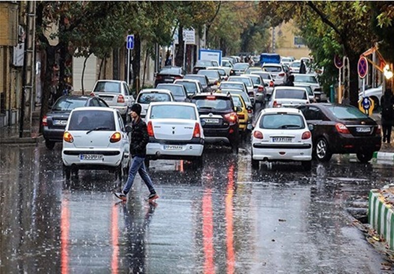 پلیس: در روزهای بارانی آهسته تر رانندگی کنید