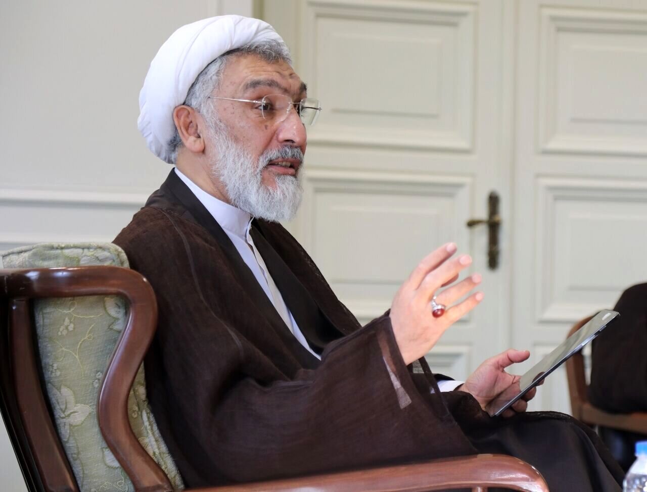 پورمحمدی: ذهن جوانان را درگیر کردند که ما فقط در حوزه نظامی فعال هستیم/ حساسیت دنیای استکبار اینقدر صرفا روی بحث نظامی ص